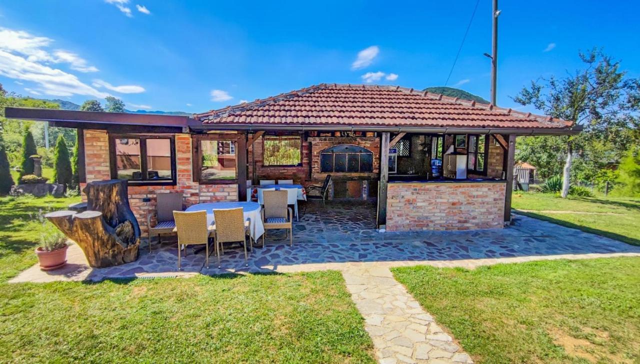 Holiday Home Emir Racic Esterno foto